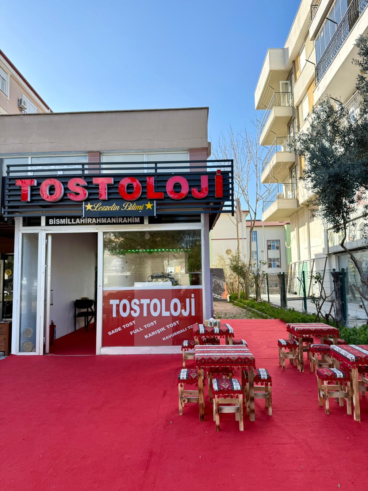 Tostoloji
